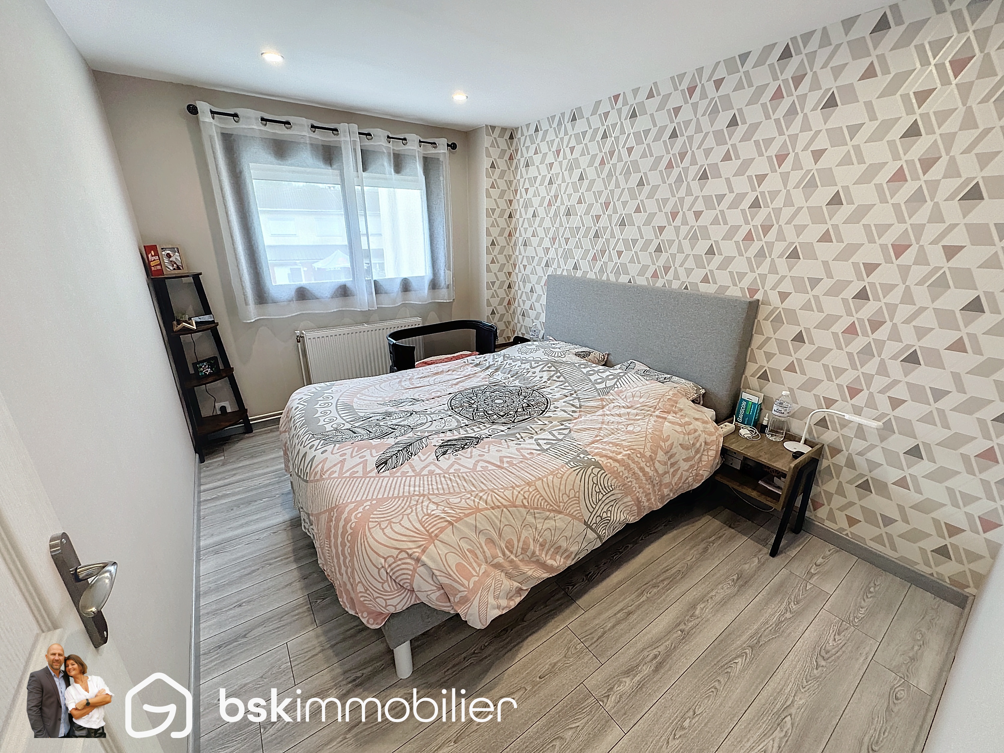 Chambre rénovée avec parquet maison Libercourt